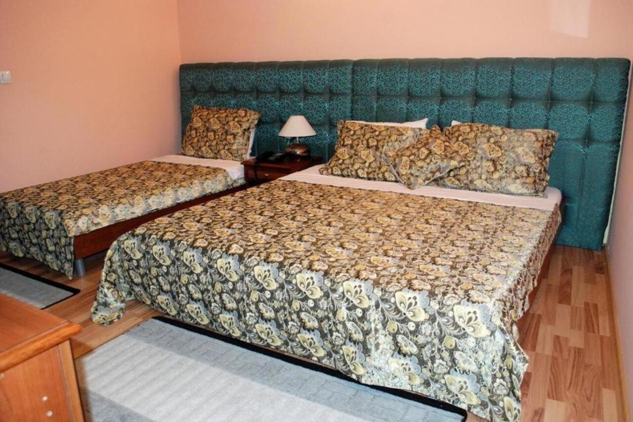 Hotel Ora Priştine Dış mekan fotoğraf
