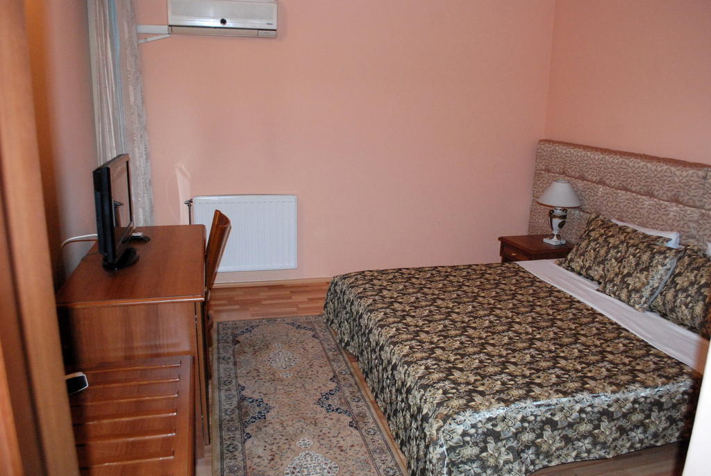Hotel Ora Priştine Dış mekan fotoğraf